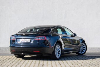 Tesla Model S 75D - 8