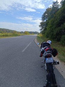 Suzuki SV650S - 8