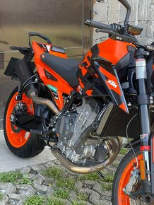 Predám KTM DUKE 890GP - 8