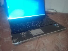 HP DV7. i7 8 x 1,6 GHz. 17,3 LED HD+. 640 GB. 6GB. - 8