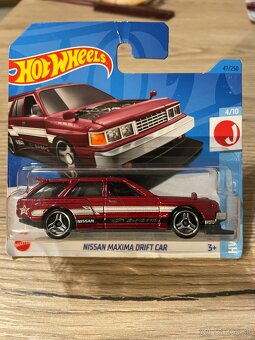 Hot Wheels - 8