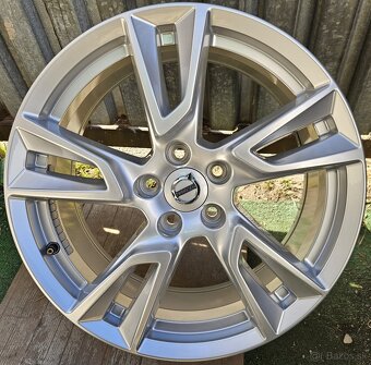 Atraktívn, nové disky VOLVO - 5x108 R18 - 8