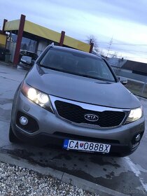 KIA SORENTO - 8