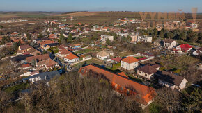 VYMEŇ SUSEDA - VÝNIMOČNÝ STAVEBNÝ POZEMOK S RODINNÝM DOMOM Š - 8