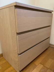 Hnedá komoda s 3 zásuvkami (MALM IKEA) - 8