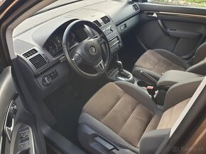 Volkswagen Touran 2.0 TDI DSG - 8