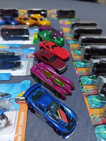 HOT WHEELS 63ks MIX - 8