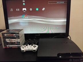 PS3 Slim 320 GB + 2 ovládače + káble + 10 hier - dobrý stav - 8