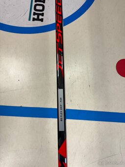 PROFI MODEL UPLNE NOVA PROFI HOKEJKA CCM JETSPEED FT4 - 8