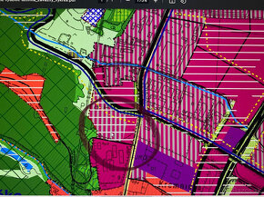 Predaj stavebného pozemku 10060 m² priamo v meste Banská Bys - 8