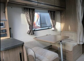 Celoroční karavan Coachman VIP 520/4 r.v 2015 ALDE - 8