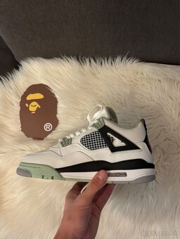 Jordan 4 seaform - 8