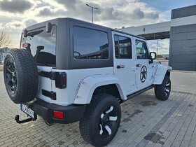 Jeep Wrangler Rubicon - 8