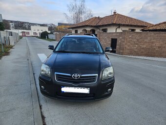 Toyota Avensis combi T25 2,0 D-4D 93kW - 8