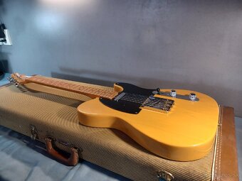 Fender American Telecaster MN,
 Hard case original
 - 8