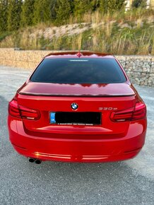 BMW 330e iPerformance - 8