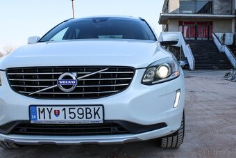 Volvo XC60 D4 Summum AWD A/T - 8