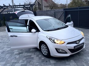 Hyundai i30 1.6 Crdi 2014/11 - 8