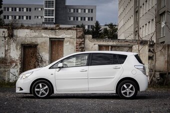 Toyota Verso 2.0 I D-4D 125 Sky - 8