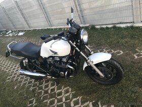 Honda CB750 - 8