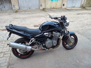 Suzuki bandit 600 - 8