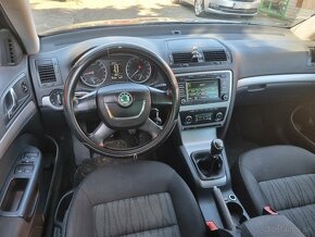 SKODA OCTAVIA II COMBI 1.6 TDi 4X4  ROK-2012/11 - 8