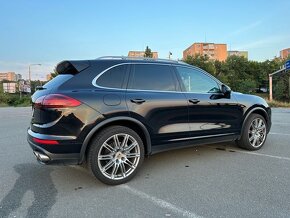 Porsche Cayenne - 8