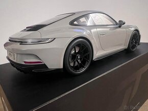 1:12 Porsche 911 (992) GT3 Touring - GT-Spirit Limited - 8