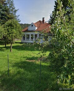 POSLEDNÝ Luxusný slnečný stavebný pozemok v centre obce LÚKY - 8