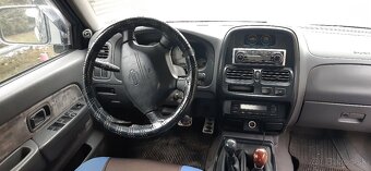 Nissan Navara 2,5 td, bez papierov, nepojazdné - 8