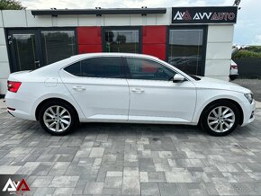 Škoda Superb 2.0 TDI, Crystal Lighting, Keyless,SmartLink,SR - 8