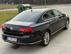 Volkswagen Passat 20TDI 190K Highline Business 4Motion DSG 1 - 8