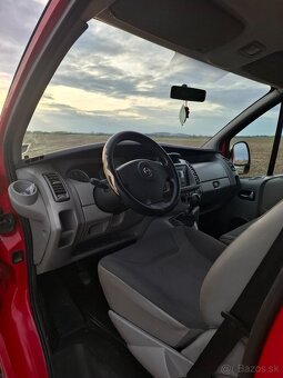 Opel Vivaro 2.0 CDTi,Tažné,9míst nafta manuál 66 kw - 8