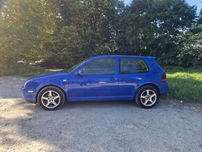 Volkswagen Golf 1.6 - 8