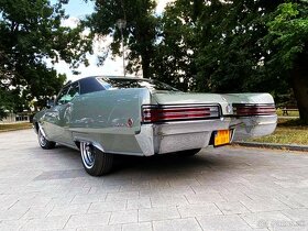 Buick Wildcat (1968) – Svadba, foto, filmy, výhladkové jazdy - 8