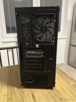 Herný PC/Ryzen 5/32GB RAM/2TB NVMe SSD/2TB HDD/AMD Graf 8GB - 8