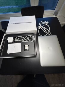 Macbook Air 2017 - 8