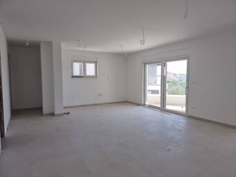 CHORVÁTSKO - Nové apartmány s pivnicou - VODICE - 8