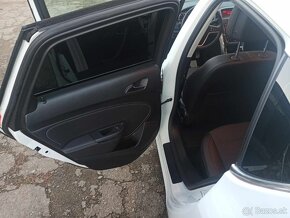 Opel Astra 1.4 Turbo 140k Cosmo - 8