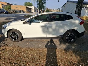 Volvo V40 Cross Country 2,0 D 88kW - 8