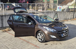 Hyundai i30 1.6 MPI CVVT YES Combi - 8