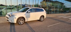 Mitsubishi outlander phev 2.0 - 8