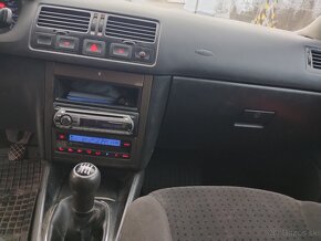 VOLKSWAGEN BORA 1,9TDI 85KW/116PS - 8