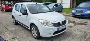 Dacia Sandero 1.4i 55 kW rok 2009 - 8