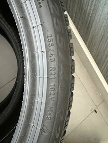 Zimne pneumatiky Pirelli Winter Scorpion 235/45 R21 - 8