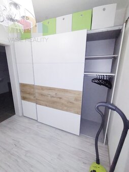 Krásny a útulný 2-izbový byt + KK, + lodžia, 41 m², Nobelova - 8