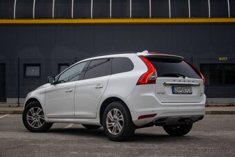 Volvo XC60 D4 2.0L Drive-E Momentum - 8