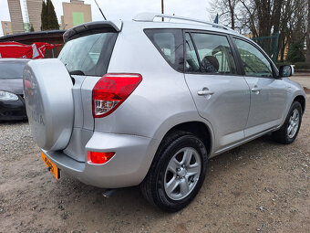 Toyota RAV4 2.2 D-4D 4x4- AJ NA SPLÁTKY OD 73,50e - 8