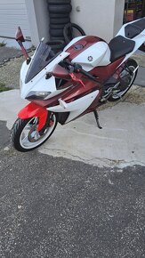 Yamaha yzf r125 - 8