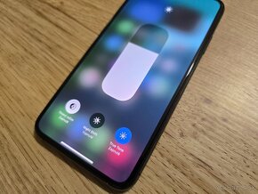 Iphone 11 pro max 256gb v top stave na telefone je nova bate - 8